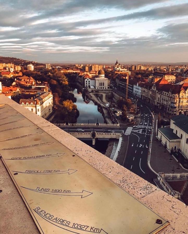 Ultracentral Apartment Near Moscovitz Palace Oradea Exteriör bild